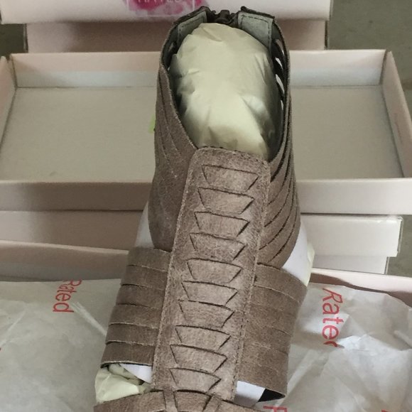 NOT RATED "7M" "6M" - Picture 2 of 4